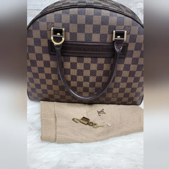 Louis Vuitton Nolita Handbag in Damier Ebene Canvas – Timeless Elegance (2005) - Picture 16 of 16